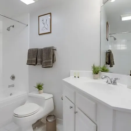 Gorgeous Ballston Condo With Gym & Views Arlington Exterior foto