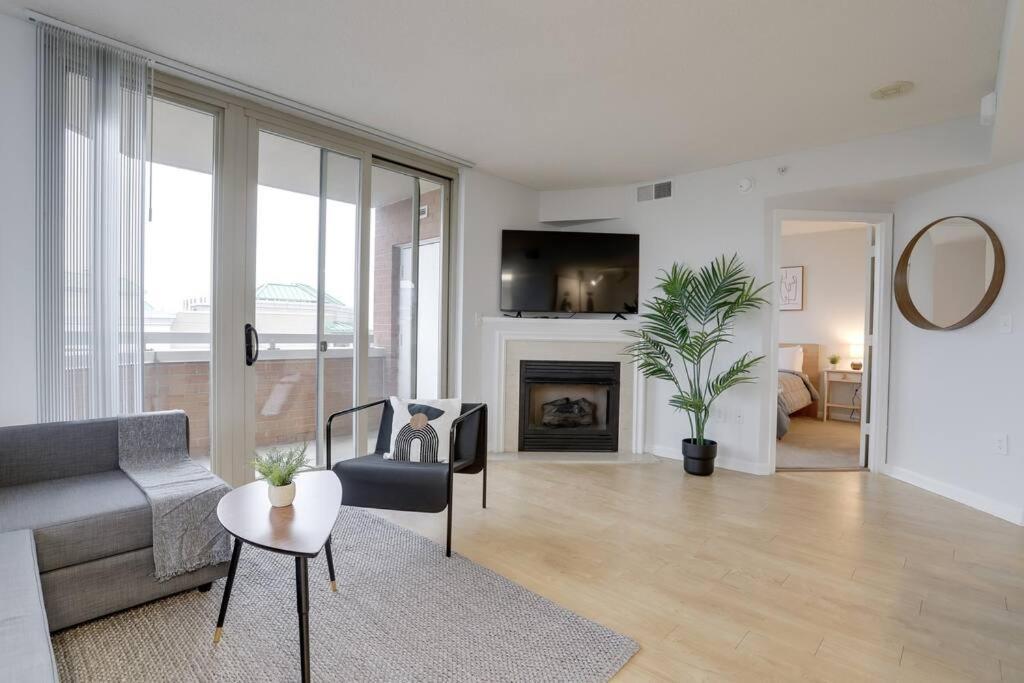 Gorgeous Ballston With Gym & Views * Arlington