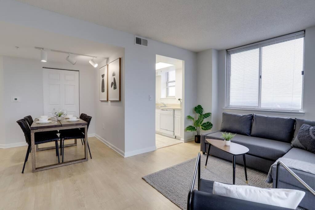 Apartment Gorgeous Ballston With Gym & Views