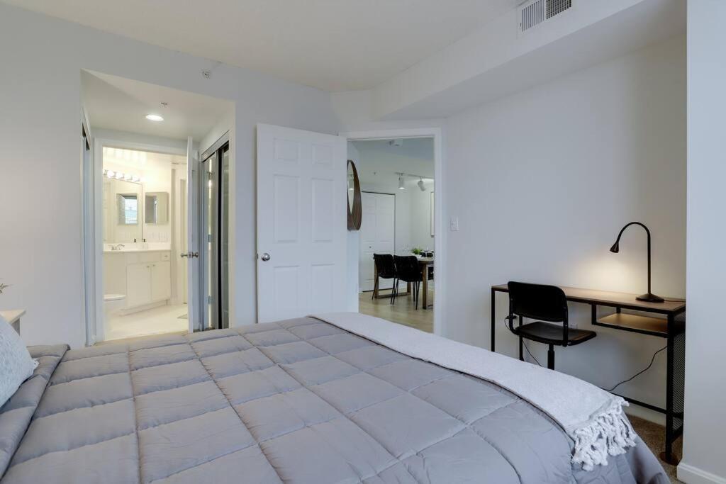 Apartment Gorgeous Ballston With Gym & Views